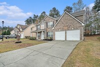 5043 Estonian Dr in Fairburn, GA - Building Photo - Building Photo