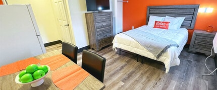 Siegel Select Jacksonville/Orange Park in Orange Park, FL - Foto de edificio - Building Photo