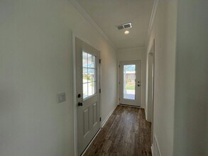 420 Hidden Cove Rd in North Fort Myers, FL - Foto de edificio - Building Photo