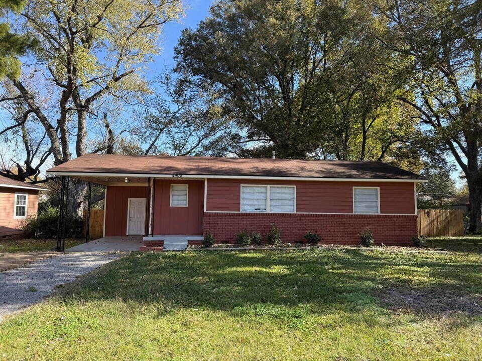 4900 Berta Rd in Memphis, TN - Building Photo