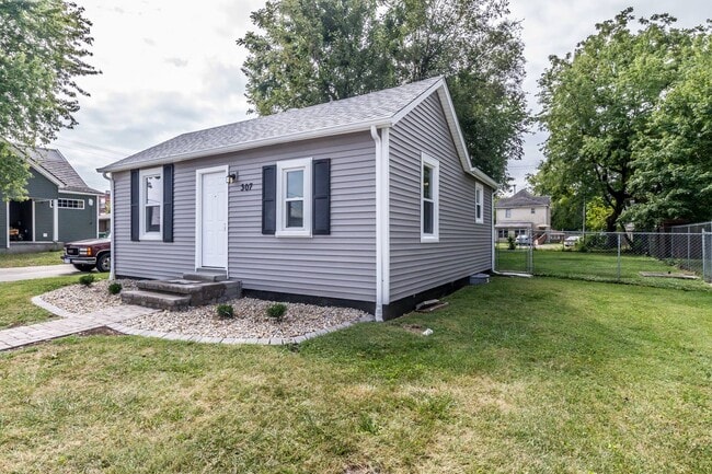 property at 307 W 2nd St