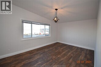 2869 Turner Rd in Windsor, ON - Building Photo - Building Photo