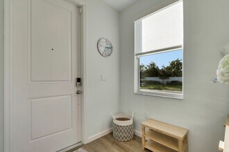 5719 SE Edgewater Cir in Stuart, FL - Building Photo - Building Photo