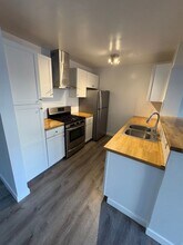 24311 Santa Clara Ave in Dana Point, CA - Foto de edificio - Building Photo