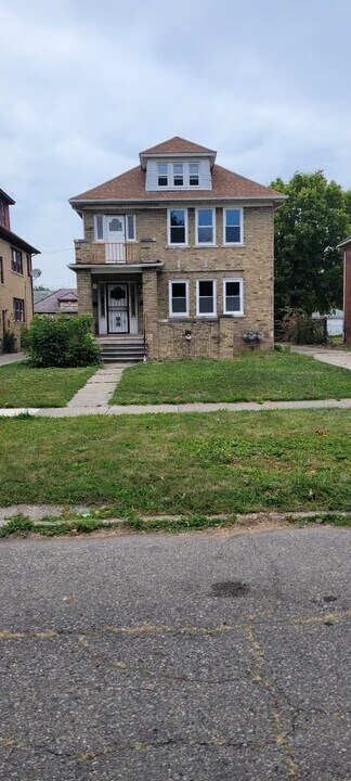 4678 Lakewood St in Detroit, MI - Building Photo