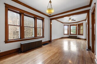 928 W 32nd St in Chicago, IL - Building Photo - Building Photo