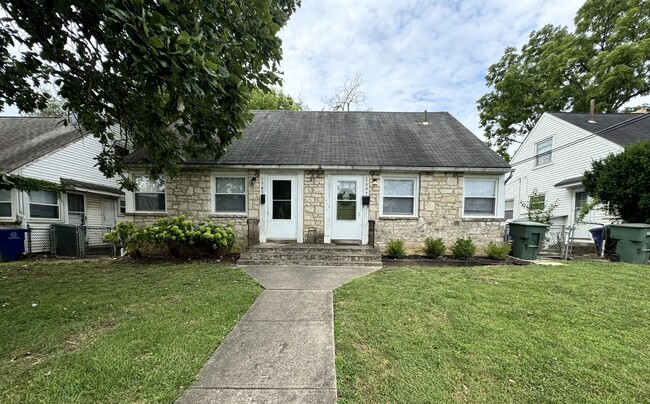 property at 1545-1547-1547 W 7th Ave