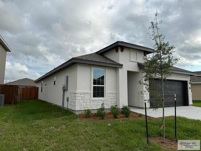 2306 Cove Real Dr in Harlingen, TX - Building Photo - Building Photo