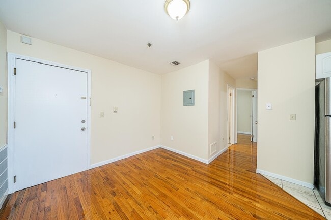 524 4th St in Union City, NJ - Foto de edificio - Building Photo