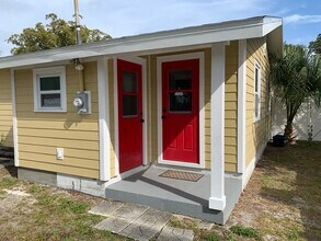 2619 Miriam St S in Gulfport, FL - Building Photo - Building Photo
