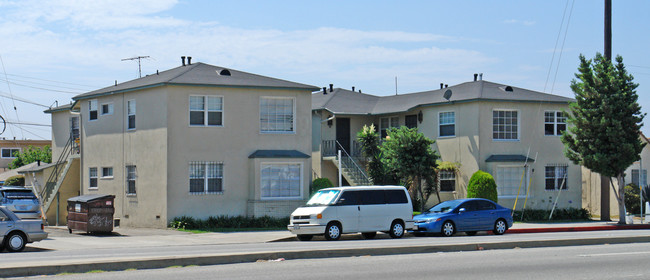 10958 Venice Blvd in Culver City, CA - Building Photo - Building Photo