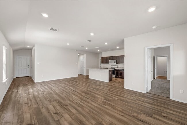 6941 Guadalupe Rd in China Spring, TX - Building Photo - Building Photo