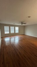 2834 Iris Valley Way in Houston, TX - Building Photo - Building Photo