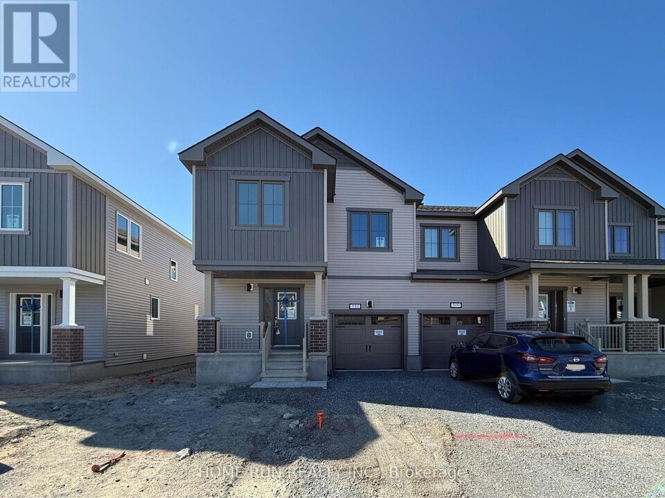 511 Brigatine Ave in Ottawa, ON - Building Photo