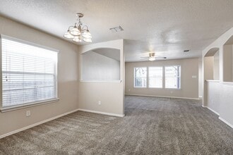 11015 Gilpin Canyon in Helotes, TX - Building Photo - Building Photo