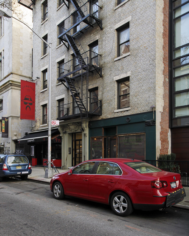 183 Sullivan St in New York, NY - Building Photo - Building Photo