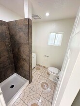 1528 1/2 Alexandria Ave-Unit -1528 1/2 in Los Angeles, CA - Building Photo - Building Photo