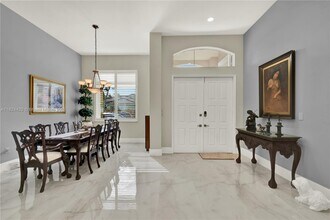 8487 SW 138th Terrace in Palmetto Bay, FL - Building Photo - Building Photo