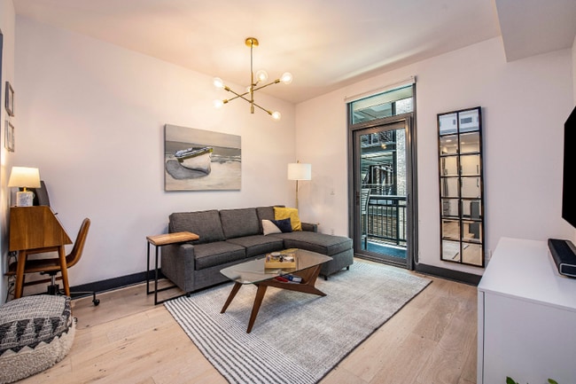 5 Gadsdenboro St in Charleston, SC - Building Photo - Building Photo