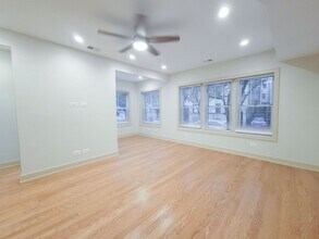 3525 N Broadway St, Unit 1W in Chicago, IL - Building Photo - Building Photo