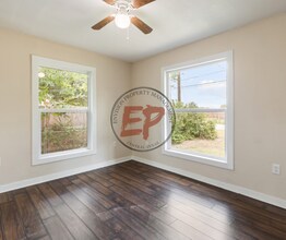 4717 Meyers Ln in Bellmead, TX - Building Photo - Building Photo