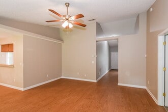 542 Lewis Morris St in Orange Park, FL - Building Photo - Building Photo