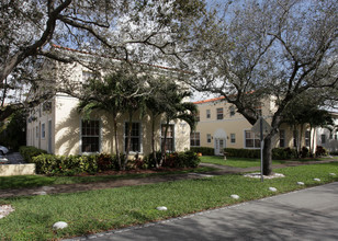 Mayfair House in Coral Gables, FL - Building Photo - Building Photo