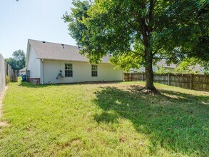 904 SW Krug Rd in Bentonville, AR - Building Photo - Building Photo