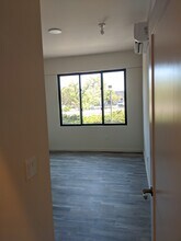 557 Oppenheimer Dr in Los Alamos, NM - Building Photo - Building Photo