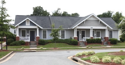 The Townhomes at Willow Oaks in Greensboro, NC - Foto de edificio - Building Photo
