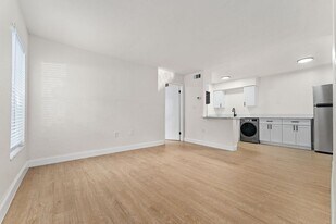 CenterPoint in Gainesville, FL - Building Photo