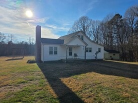 156 Johnny Wood Ln in Siloam, NC - Building Photo