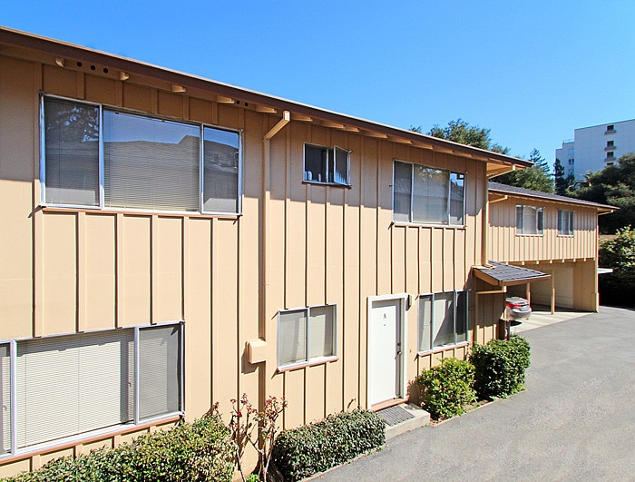 542 Forest Ave in Palo Alto, CA - Building Photo