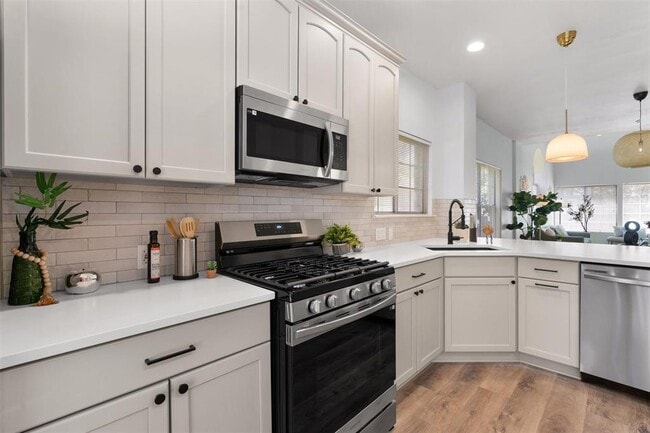 property at 3817 Newland Dr