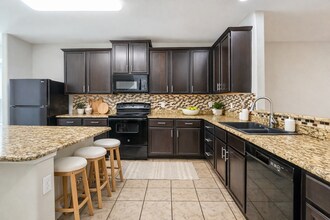 2200 Loreto Dr in Fort Worth, TX - Building Photo - Building Photo