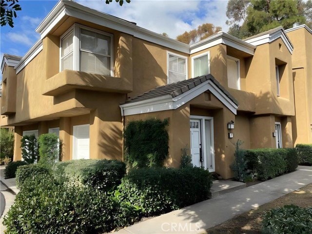 property at 77 Lehigh Aisle