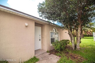 3354 Talisman Drive, Unit 1211 in Middleburg, FL - Building Photo - Building Photo