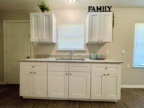 5743 Beldart St in Houston, TX - Building Photo - Building Photo