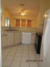 4622 SW Dateland St in Port St. Lucie, FL - Building Photo - Building Photo