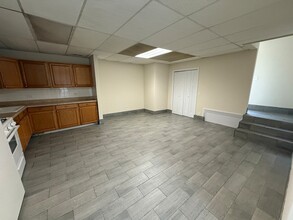 3144 Harlem Ave, Unit G in Riverside, IL - Building Photo - Building Photo