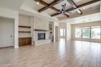 1221 Crown Valley Dr in Willow Park, TX - Building Photo - Building Photo