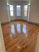 7 Greenheys St, Unit 2 in Boston, MA - Foto de edificio - Building Photo