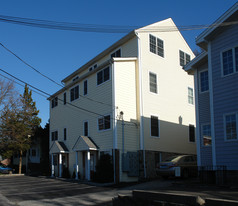 7 Wampus Ln Apartments