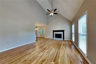44 Oak Landing Ct S in Douglasville, GA - Building Photo - Building Photo