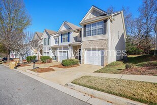 4922 Vireo Dr in Flowery Branch, GA - Building Photo