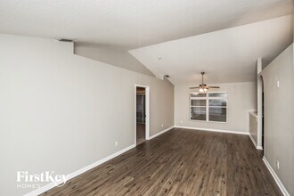 1278 Ashboro Cir SE in Palm Bay, FL - Foto de edificio - Building Photo