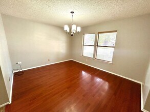 8111 Mescal Trail in San Antonio, TX - Building Photo - Building Photo