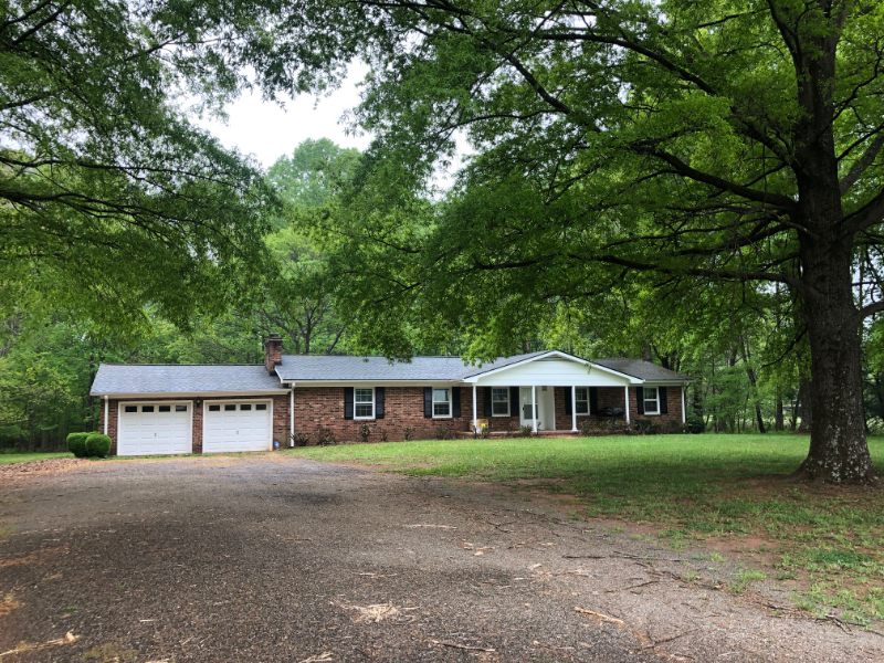 275 Dan Valley Rd in Mayodan, NC - Building Photo