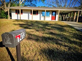 1413 NW 19th Ct in Ocala, FL - Building Photo