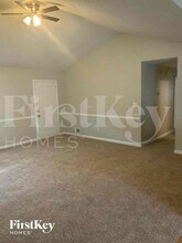 175 Planters Walk in Locust Grove, GA - Building Photo - Building Photo